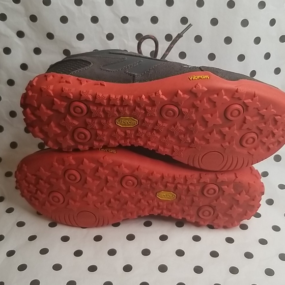 Hi-Tec Figaro Hiking Shoes US 7 - Picture 5 of 6